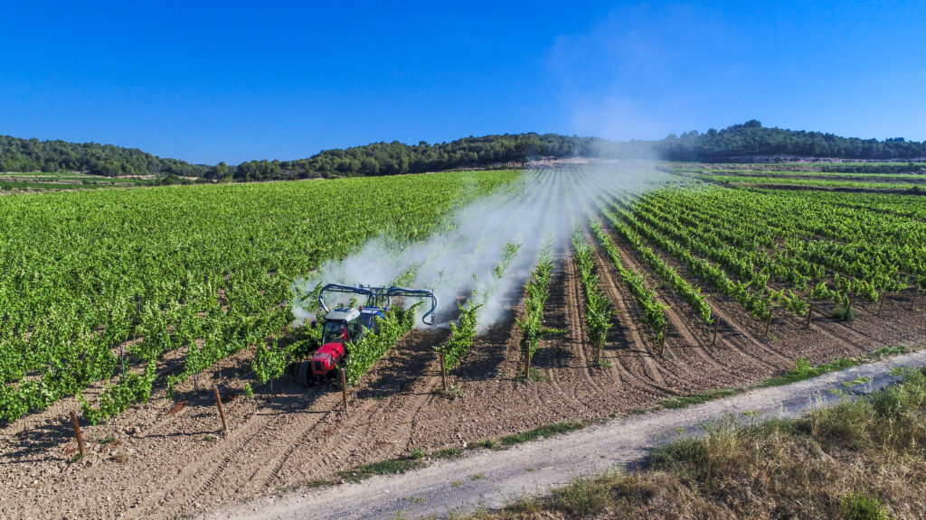 Dr Frits van Evert, Senior Scientist at Wageningen University & Research and Robs4Crops Project Coordinator, attended FIRA, the International Forum for Agricultural Robotics and introduced Robs4Crops!